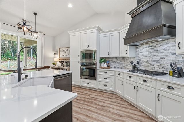 945 Thimbleberry, Castle Rock, WA 98611