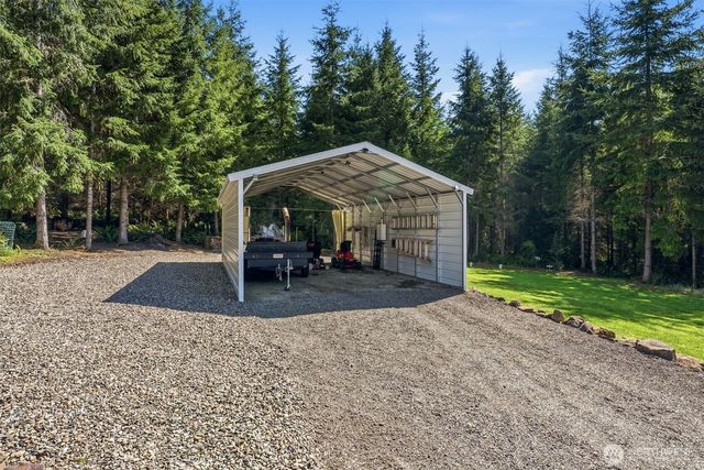 945 Thimbleberry, Castle Rock, WA 98611