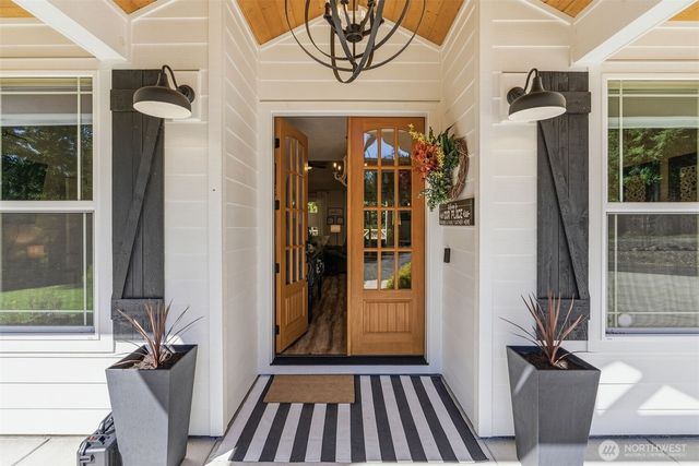 945 Thimbleberry, Castle Rock, WA 98611