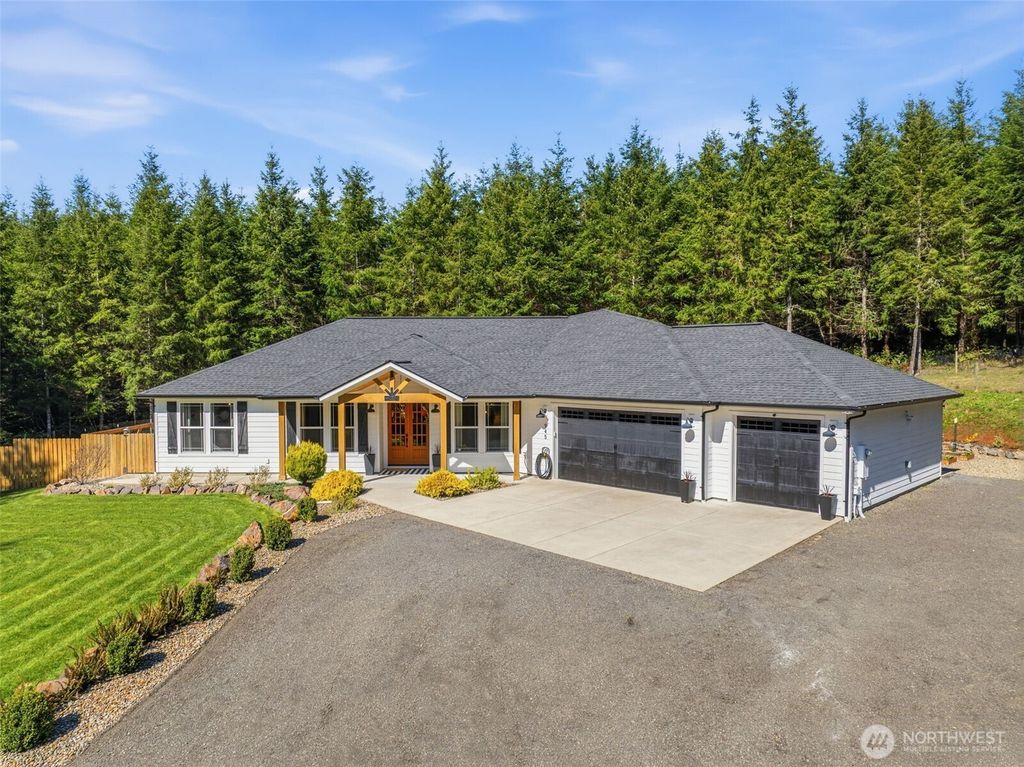 945 Thimbleberry, Castle Rock, WA 98611