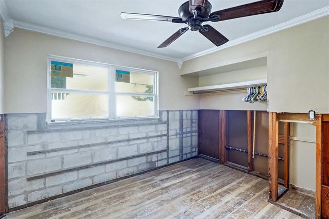 8751 ORIENT WAY NE, St Petersburg, FL 33702