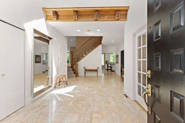 2 Sandpiper Hill, Sharon, MA 02067