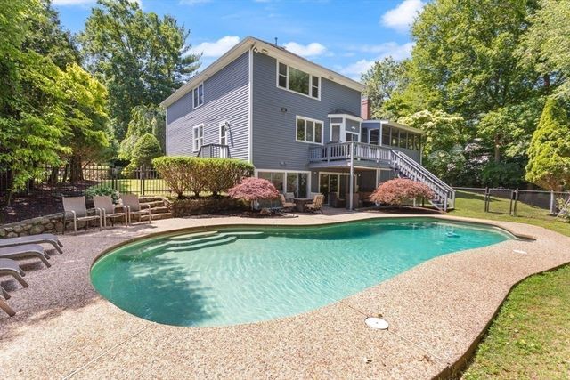 2 Sandpiper Hill, Sharon, MA 02067