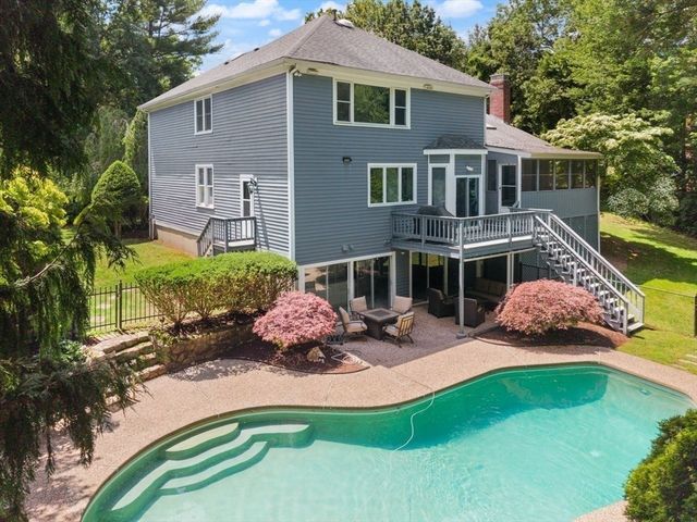 2 Sandpiper Hill, Sharon, MA 02067