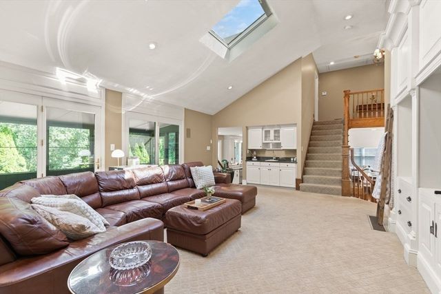 2 Sandpiper Hill, Sharon, MA 02067