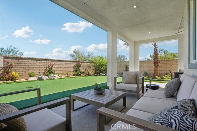 73704 Raphael Drive, Palm Desert, CA 92211