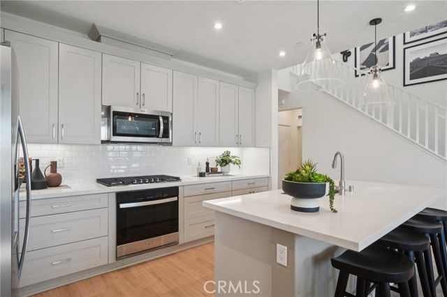 73704 Raphael Drive, Palm Desert, CA 92211