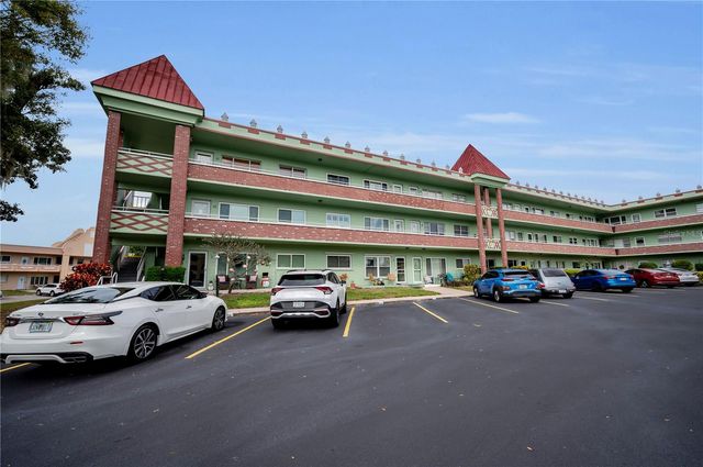 2358 ECUADORIAN WAY 52, Clearwater, FL 33763