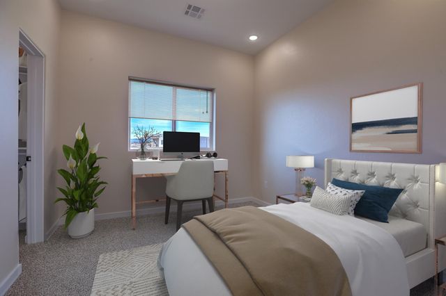 4 Kailey Loop, Edgewood, NM 87015