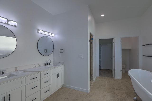 4 Kailey Loop, Edgewood, NM 87015