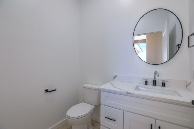 4 Kailey Loop, Edgewood, NM 87015