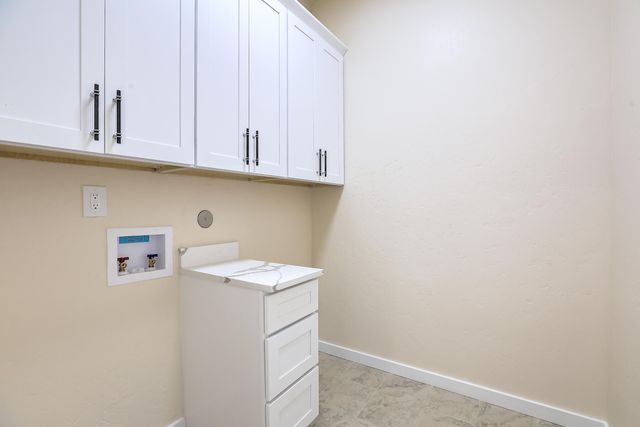 4 Kailey Loop, Edgewood, NM 87015