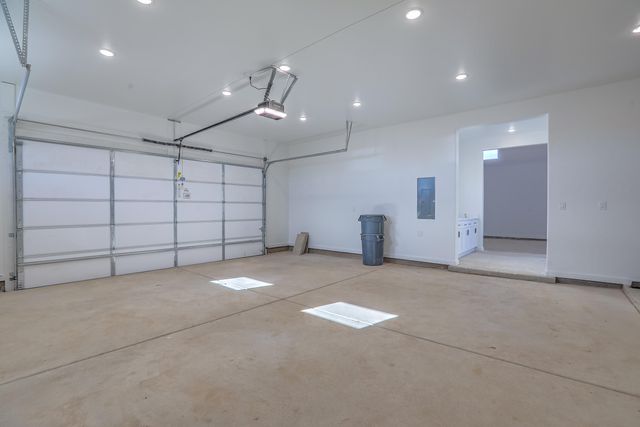 4 Kailey Loop, Edgewood, NM 87015