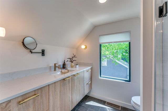 1901 Hamilton Ave, Austin, TX 78702