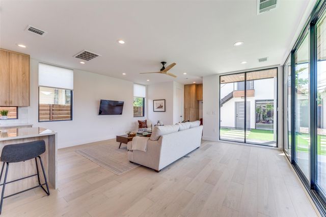 1901 Hamilton Ave, Austin, TX 78702