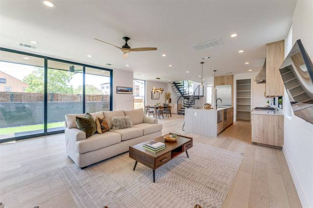 1901 Hamilton Ave, Austin, TX 78702