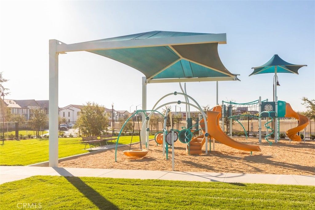 Image 36 of property listing at 4193 S S. LIMECREST PASEO 48, Ontario, CA 91761