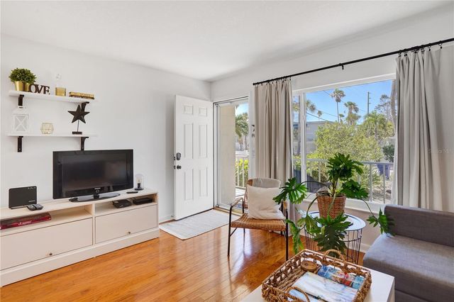 108 14TH AVENUE 2, St Pete Beach, FL 33706