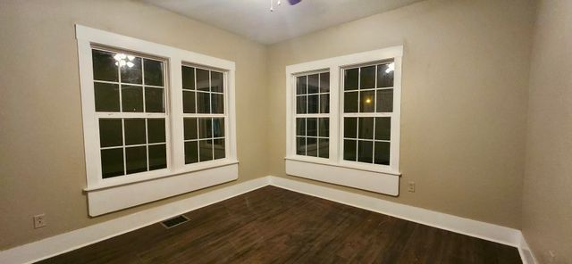 1322 Pennsylvania Avenue, Etowah, TN 37331