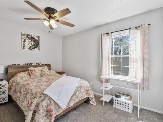 2514 Sheffield Drive, Davenport, IA 52806