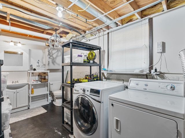 2514 Sheffield Drive, Davenport, IA 52806