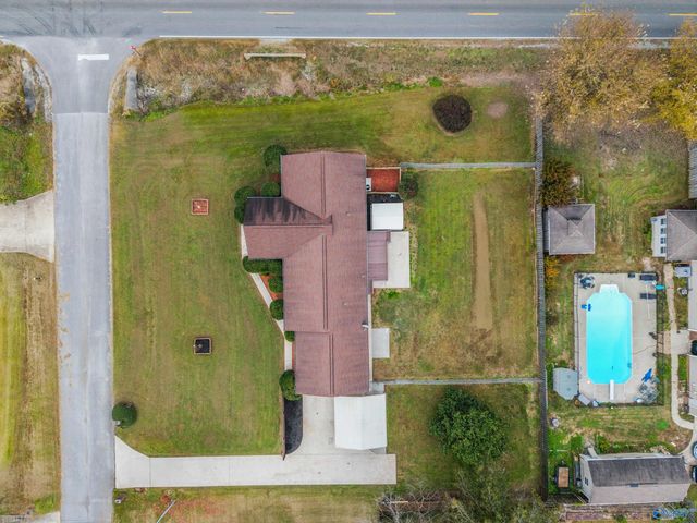 15974 Sanderson Lane, Athens, AL 35613