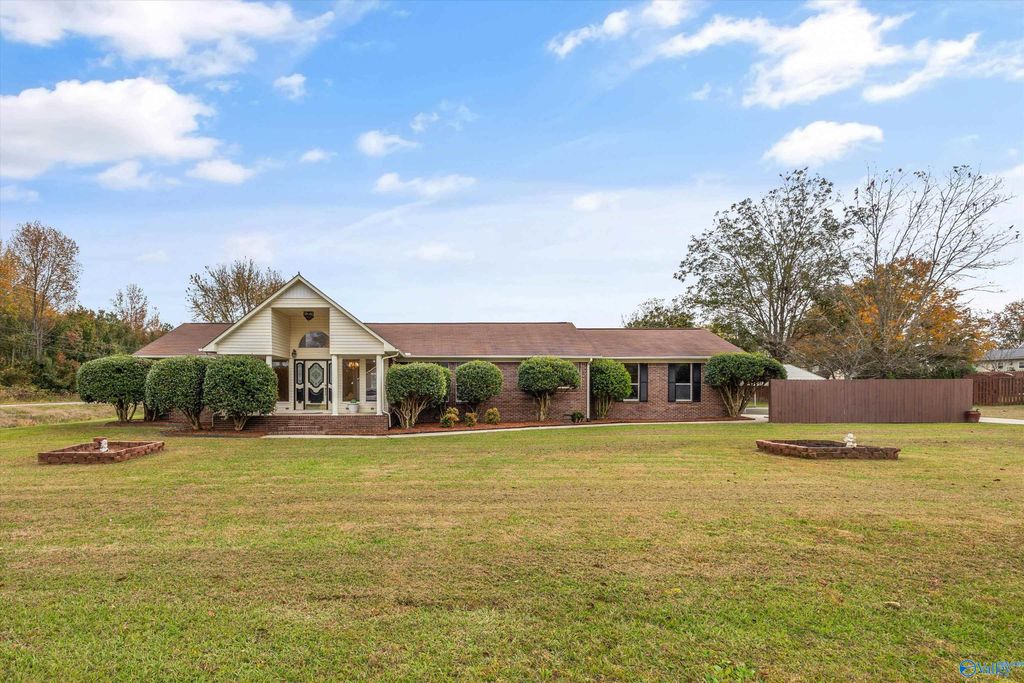 15974 Sanderson Lane, Athens, AL 35613