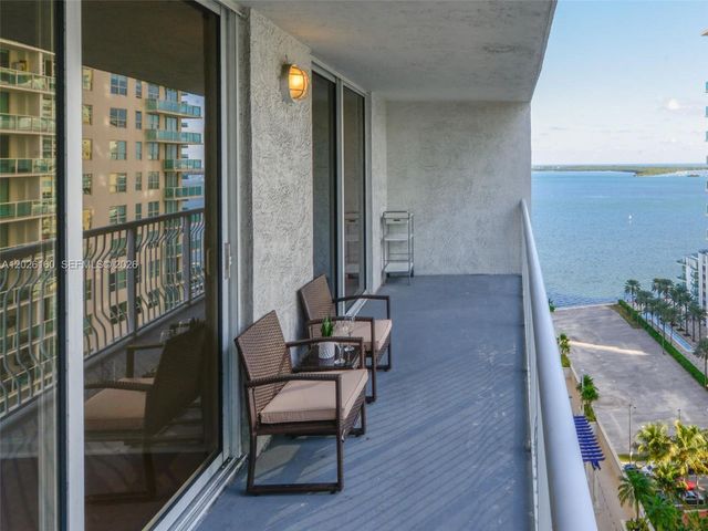 1200 Brickell Bay Dr 2119, Miami, FL 33131