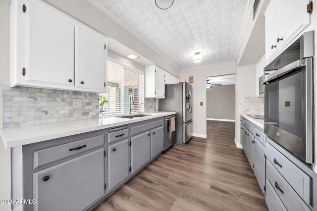 4503 W LAURIE Lane, Glendale, AZ 85302