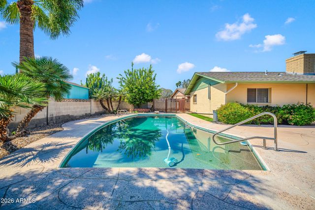 4503 W LAURIE Lane, Glendale, AZ 85302