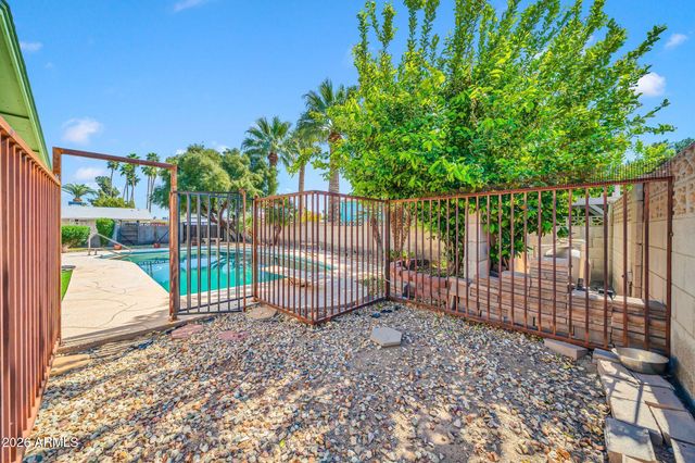 4503 W LAURIE Lane, Glendale, AZ 85302
