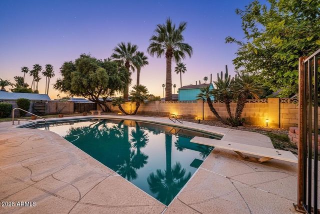 4503 W LAURIE Lane, Glendale, AZ 85302