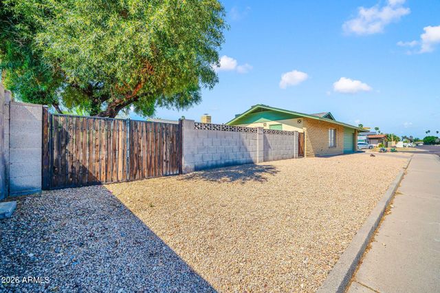 4503 W LAURIE Lane, Glendale, AZ 85302