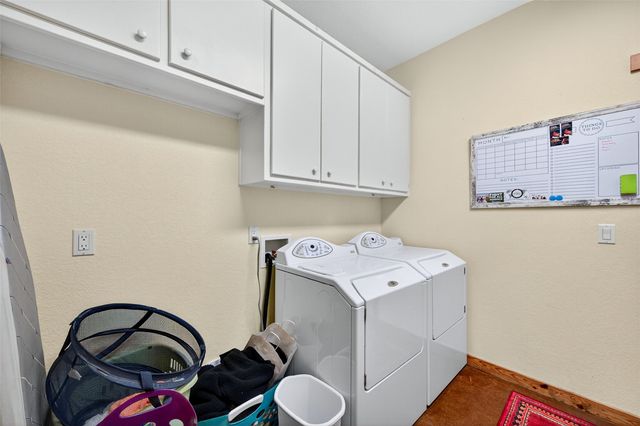 200 Cayuga Trail, Lake Kiowa, TX 76240