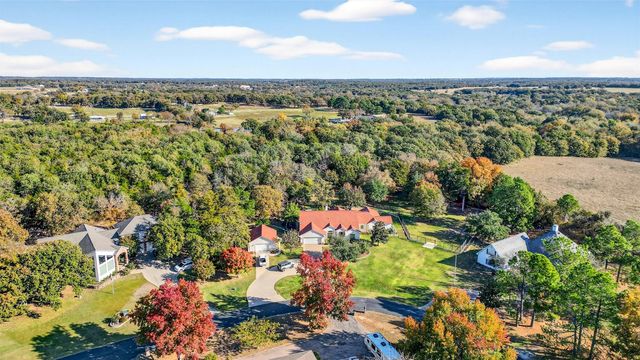 200 Cayuga Trail, Lake Kiowa, TX 76240