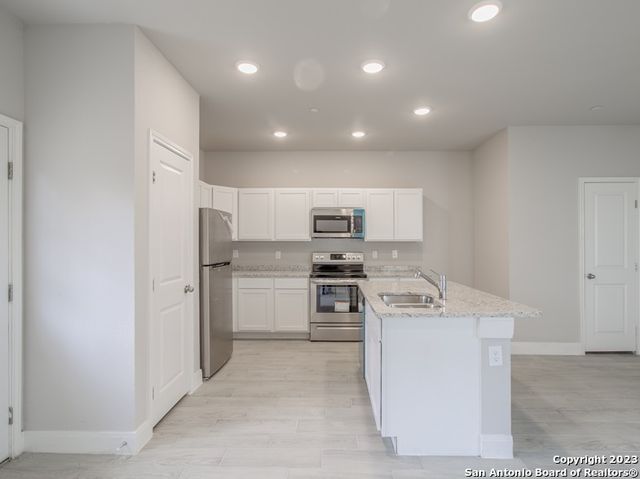 7507 Savannah Brooks # 7507, San Antonio, TX 78233