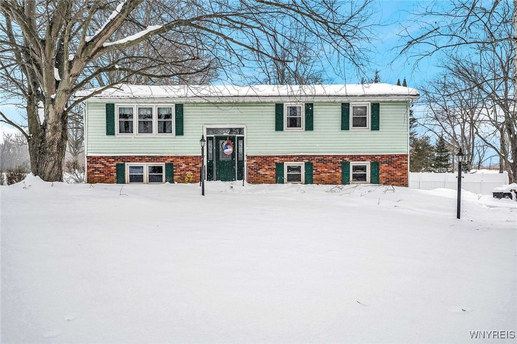 521 Stolle Road, Elma, NY 14059