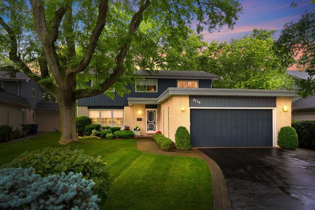 2724 Old Glenview Road, Wilmette, IL 60091