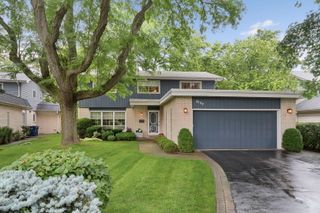 2724 Old Glenview Road, Wilmette, IL 60091