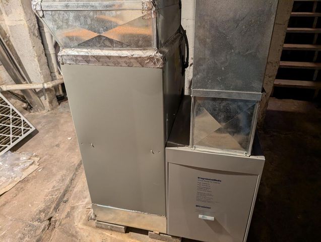 922 MacArthur Ave, Ashland, WI 54806