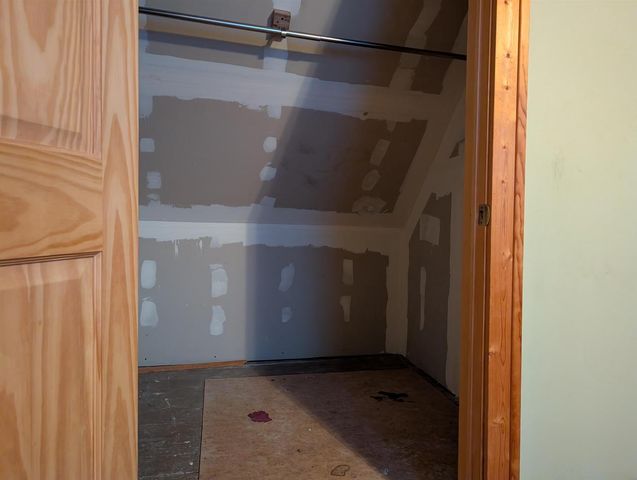 922 MacArthur Ave, Ashland, WI 54806