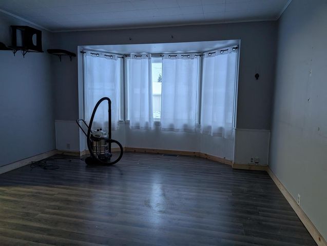 922 MacArthur Ave, Ashland, WI 54806