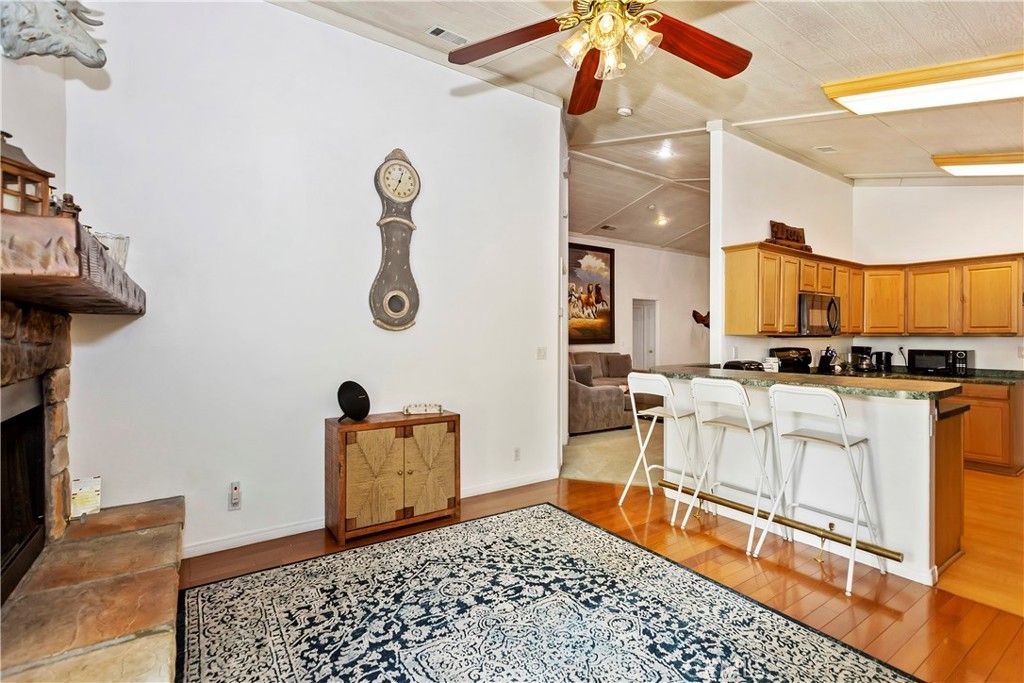 Image 7 of property listing at 329 E Sherwood Boulevard, Big Bear City, CA 92314
