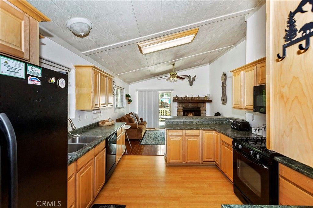 Image 8 of property listing at 329 E Sherwood Boulevard, Big Bear City, CA 92314