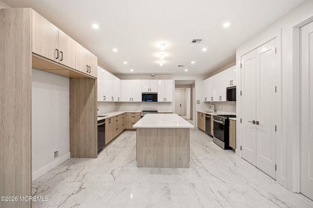 1501 Berkowitz Avenue, Lakewood, NJ 08701