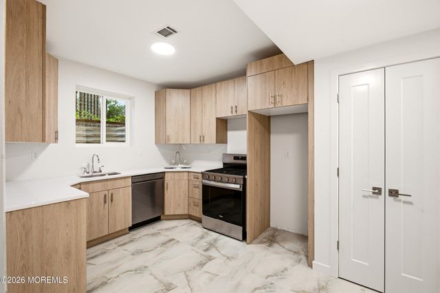 1501 Berkowitz Avenue, Lakewood, NJ 08701