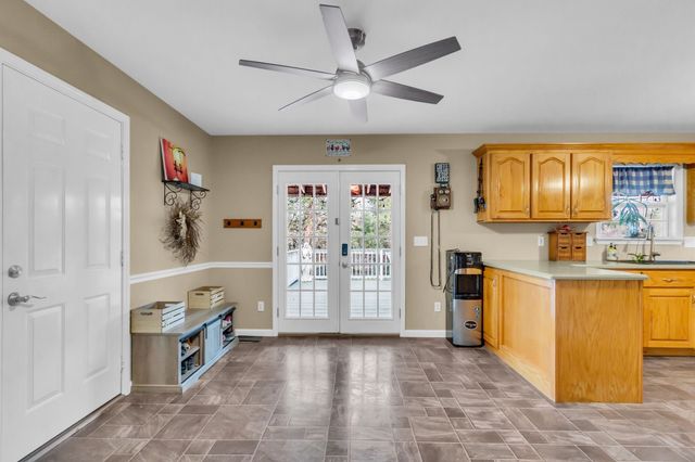 4897 Pyles Rd, Chapel Hill, TN 37034