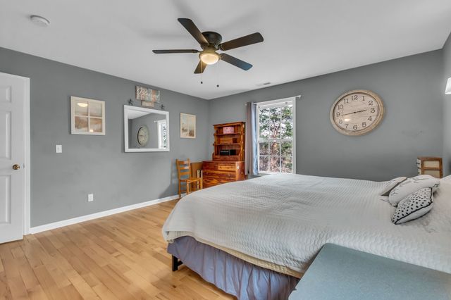 4897 Pyles Rd, Chapel Hill, TN 37034