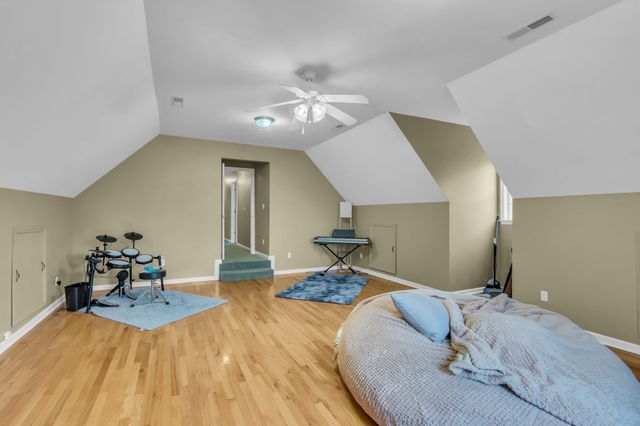 4897 Pyles Rd, Chapel Hill, TN 37034