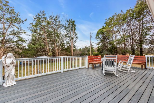 4897 Pyles Rd, Chapel Hill, TN 37034